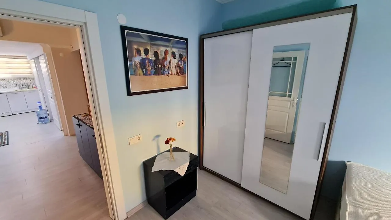 Condo Reina, Kusadası Appartement